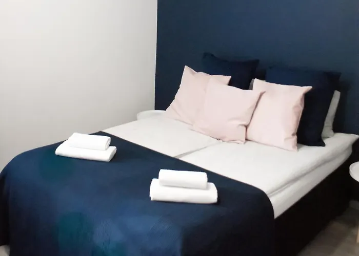 Euro-Room Rooms & Apartments