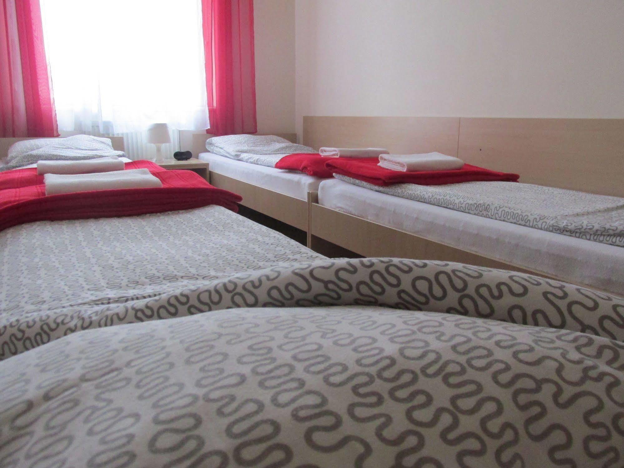 Euro-room & Apartament
